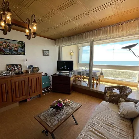 St Jean De Monts : T2 En Bord De Mer Avec Balcon, Parking Et 6 Couchages - Fr-1-224c-247 * سان جان دي مونت