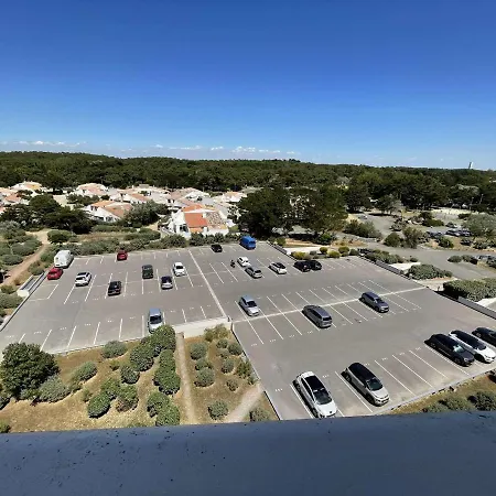 St Jean De Monts : T2 En Bord De Mer Avec Balcon, Parking Et 6 Couchages - Fr-1-224c-247 * سان جان دي مونت