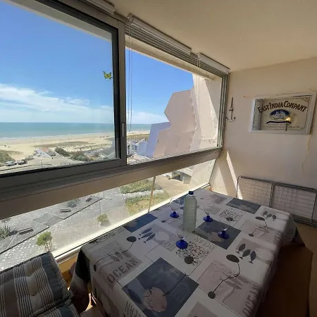 St Jean De Monts : T2 En Bord De Mer Avec Balcon, Parking Et 6 Couchages - Fr-1-224c-247 شقة
