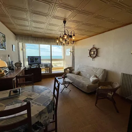 St Jean De Monts : T2 En Bord De Mer Avec Balcon, Parking Et 6 Couchages - Fr-1-224c-247 شقة *